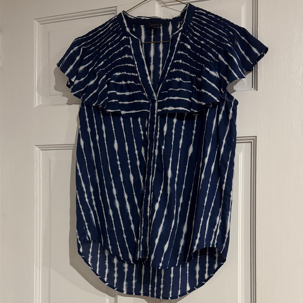 Ann Taylor Navy & White Flutter Sleeve Blouse